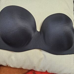 Ambrielle Black Strapless Bra